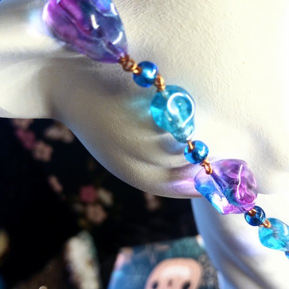 HANDMADE Easter Bunny & Skull Necklace - Plantasma Floria - Picture 4 of 5